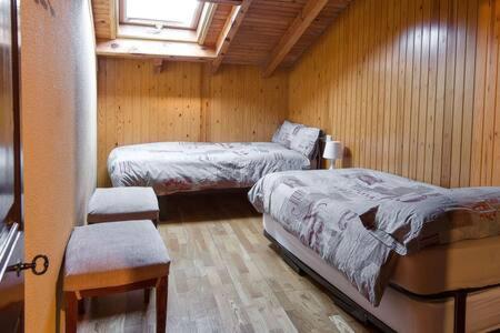 Duplex Das Can Serrat Luaran gambar